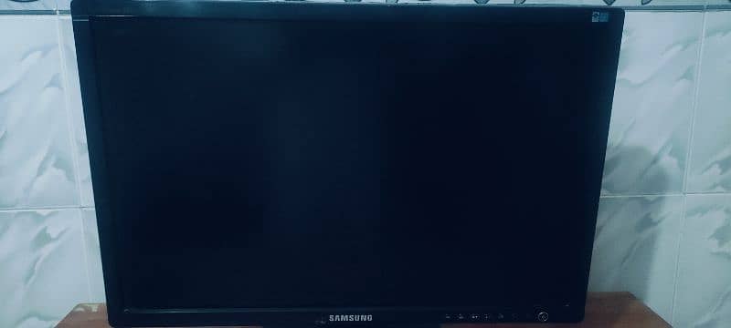 Samsung Sync Master 245T (24inch) LCD 8