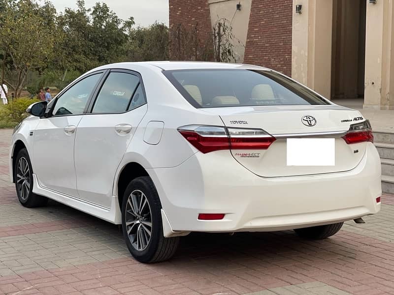 Toyota Corolla Altis 2018 Karachi registered 4