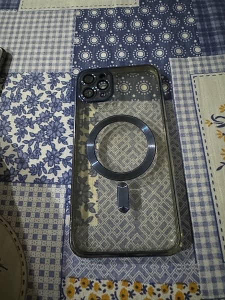 Iphone 11 Pro Max 64GB Black/Gray Non PTA (9.9/10 orignal condition) 9