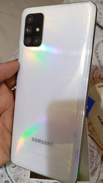 Samsung A71 9