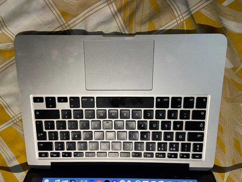 MacBook pro early 2015 13 inch 3