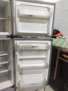 refrigerator /fridge