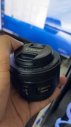 canon 50mm f1.8 STM just like new