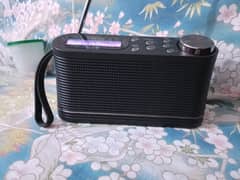 Roberts play10 FM dab digital radio very good music and battery time