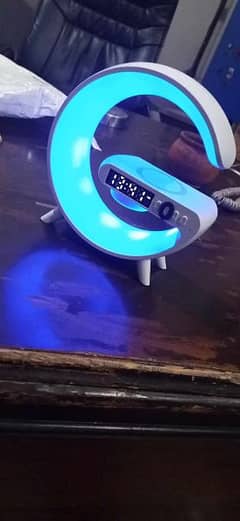 Alarm Clock + Wireless Charger + Speaker + Lamp