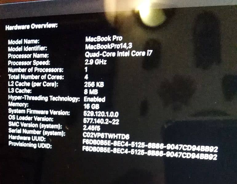 Macbook Pro 2017 15 inch, 16gb/512gb, 1.5gb + 4gb Graphic Cards 10/10 6