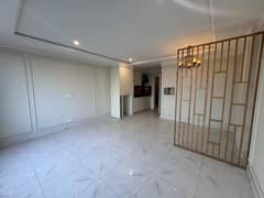 STUDIO APARTMENT FOR SALE ON INVESTOR RATE IN BAHRIA TOWN LAHORE