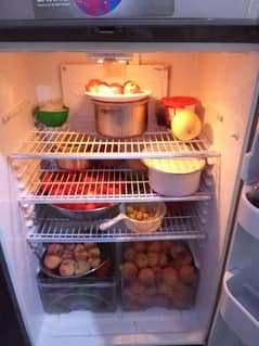 Dawlance full size fridge 0