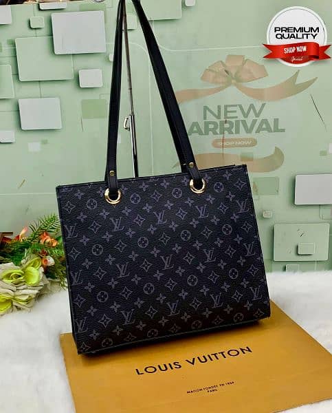 LOUIS VUITTON 1