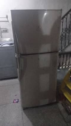 Dawlance Medium fridge for sale