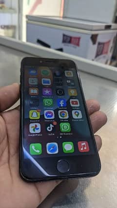 I phone 7 32gb pta approved