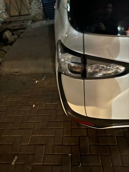 Toyota Sienta 2016 2