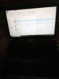 Dell laptop 4 GB