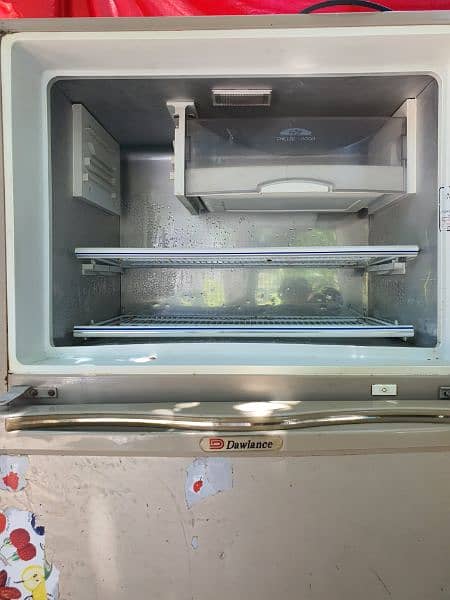 DAWLNCE REFRIGRATOR FULL SIZE FOR SALE 3