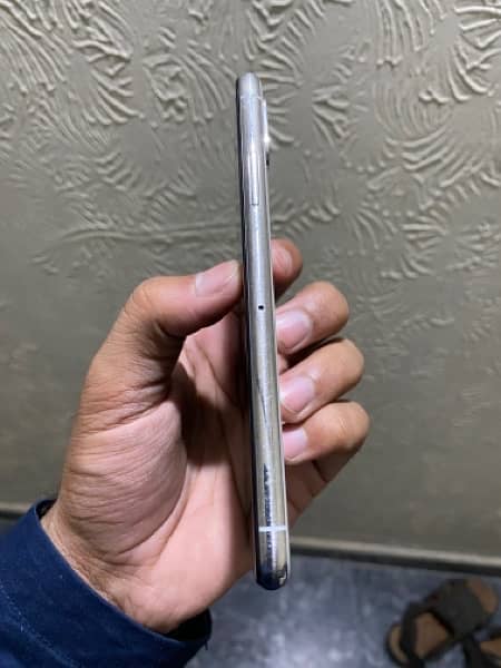 iPhone Xs Genuine Spare Parts Only 1