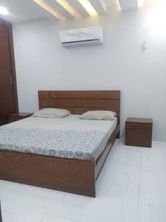 STUDIO FULLY LUXURY AND FULLY FURNISH IDEAL LOCATION EXCELLENT FLAT FOR RENT IN BAHRIA TOWN LAHORE