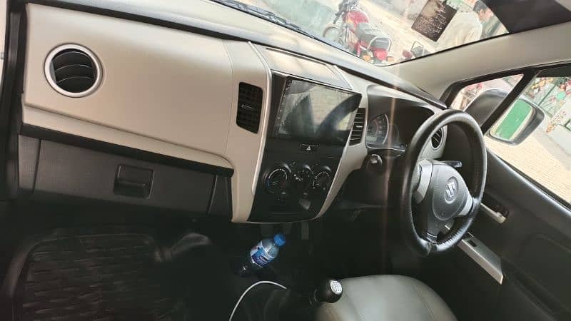 Suzuki Wagon R 2017 4