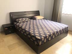 King Size Bed Without Mattress | Lamination | Excellent Condition
