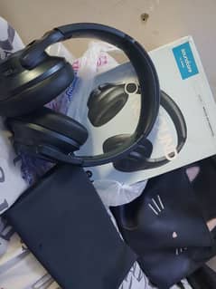 anker soundcore life Q20 active noice canceling headphone just ne