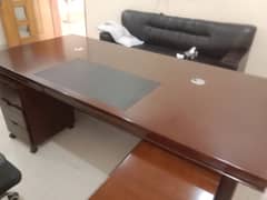 executive imported table and executive imported chair just like a new