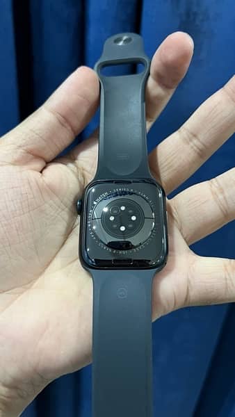 Apple Watch Series 8 45mm 99% Battery health 3