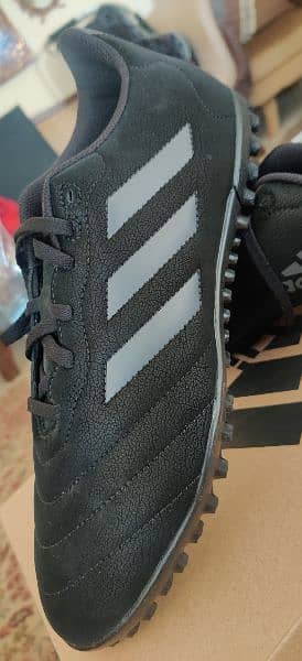 Adidas Football Grippers Brand New EU43-44 1