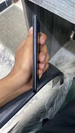 IPhone 7 32 gb pta approved