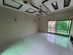 ORIGNAL PICTURES for rent upper portion 1 kannal with proper kitchen