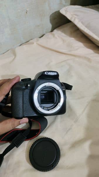 Canon 1300d camera in Good condition 2