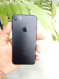 iphone 7 32GB PTA Approved Urgent Sell