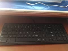 hp pavilion dv7 laptop workspace with external keyboard