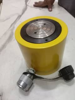 Hydraulic cylinder jack
