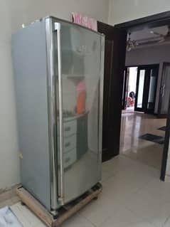 Dawlance vertical freezer single door