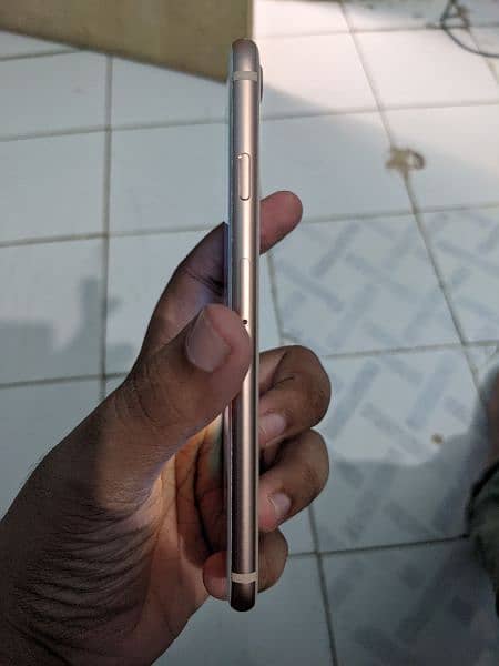 iphone 8 gold PTA approved 10/10 condition 3