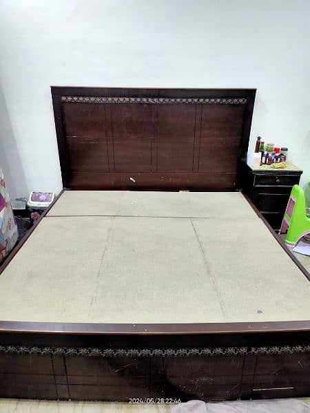 standard quality bed along with 8 inch mattress 2