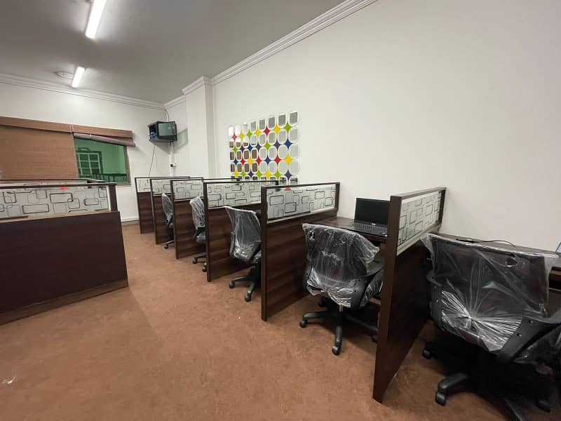 Hall For Office Is Available For Rent 23