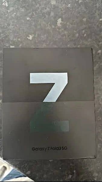 Z Fold 3 official 3