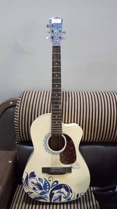professional medium size acaustic guitar 03036677489
