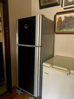 Dawlance Reflection fridge full/large size