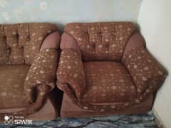sofa set 5 seeter vip condition