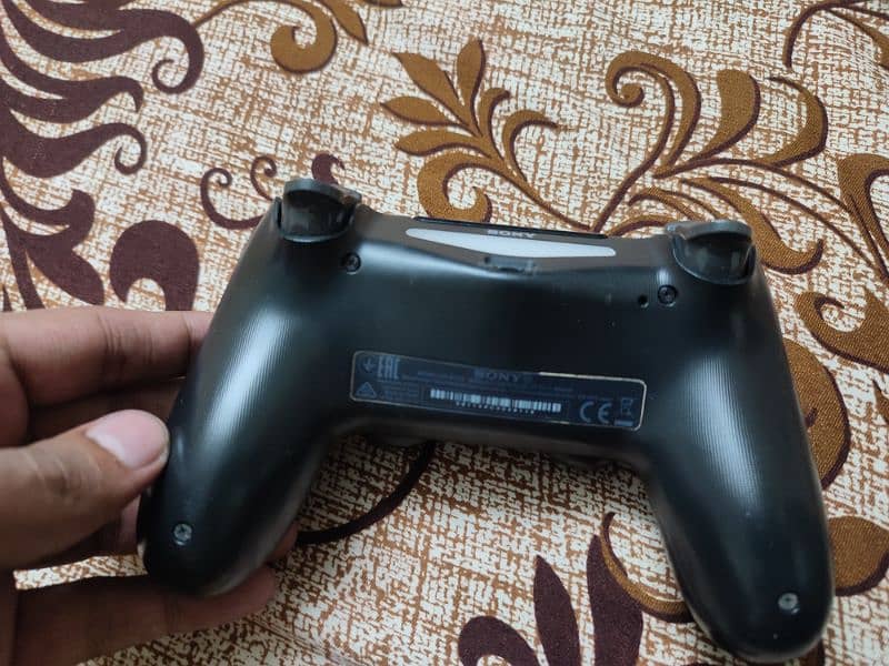 Playstation 4 controller 2