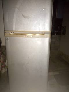 Dawlance Refrigerators ( Used ) Good Working 10/8 Condition For Sale