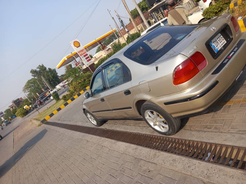 Family Used CIVIC VTI AUTOMATEC for sale in Gujranwala 7