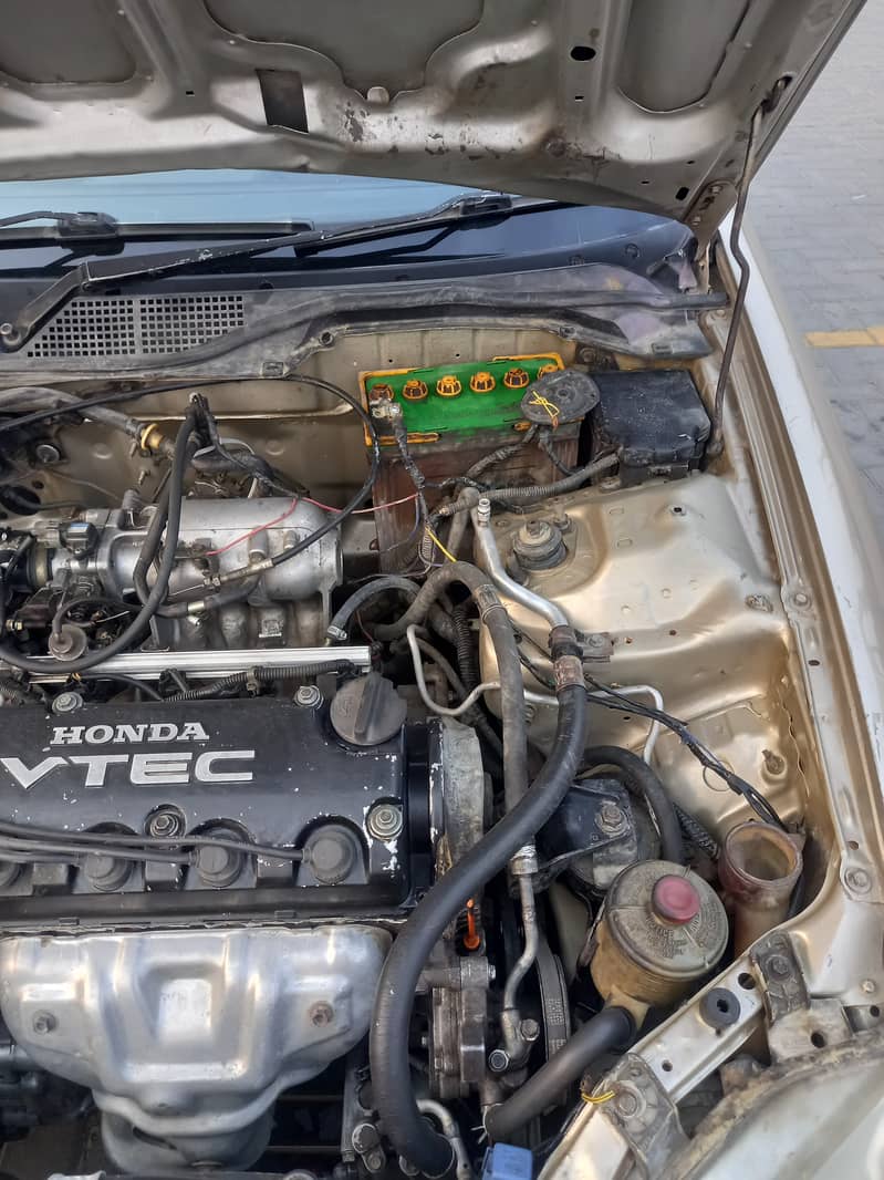 Family Used CIVIC VTI AUTOMATEC for sale in Gujranwala 9