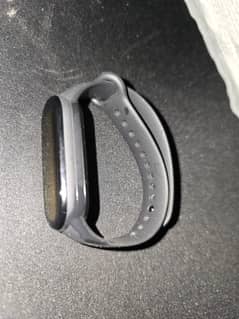 Xiaomi Mi Band 6 lightly used, with 2 extra straps