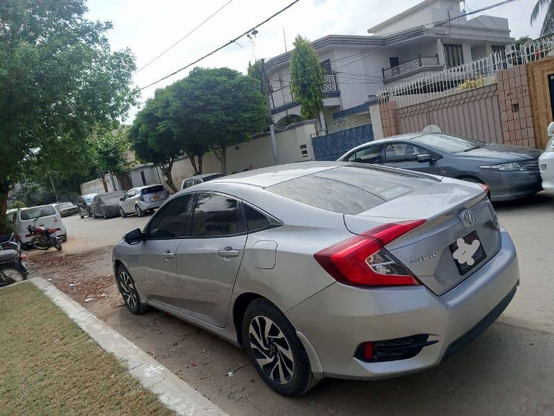 Honda Civic Oriel 2017 4