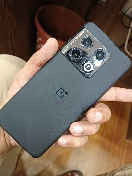 Oneplus 10 pro 12/256 official PTA 4
