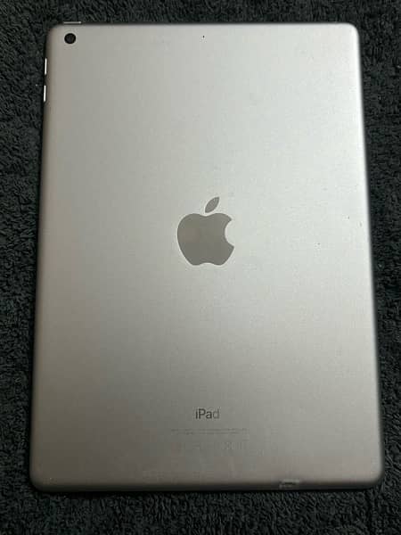 Apple iPad 5th Generation 32GB 0