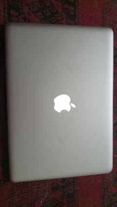 MacBook pro 13Inch Mid 2012