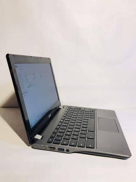 Acer c740 4GB ram 128GB SSD 4 to 5 hours battery backup 3